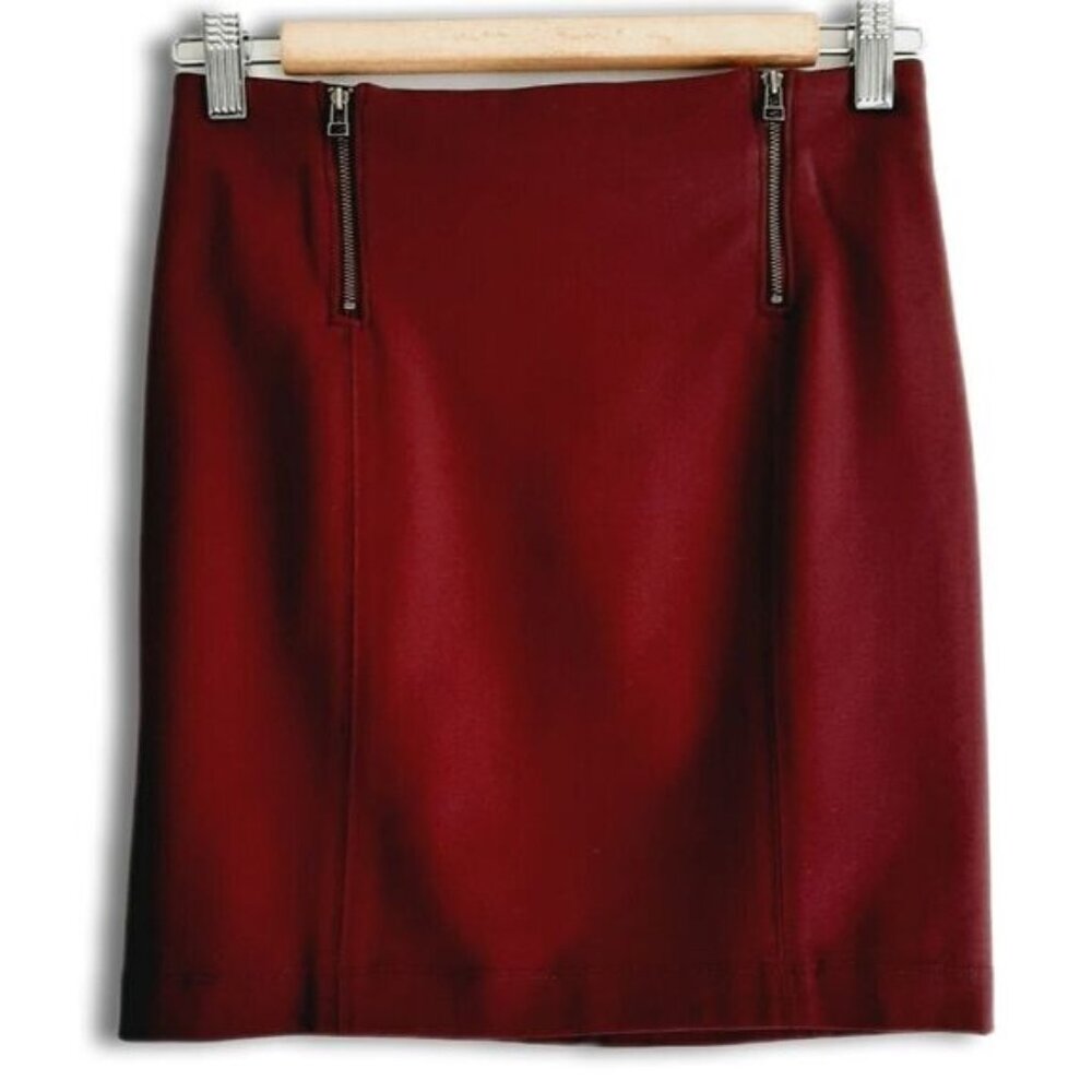Aritzia SUNDAY BEST Mini Skirt Exposed Zip Burgundy Red Sz 6